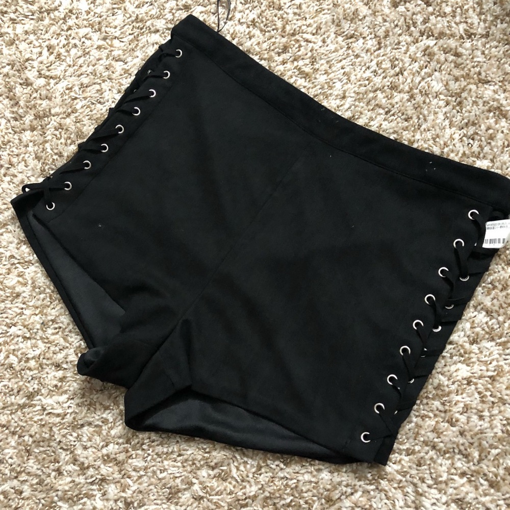 FOREVER 21 Edgy Shorts!